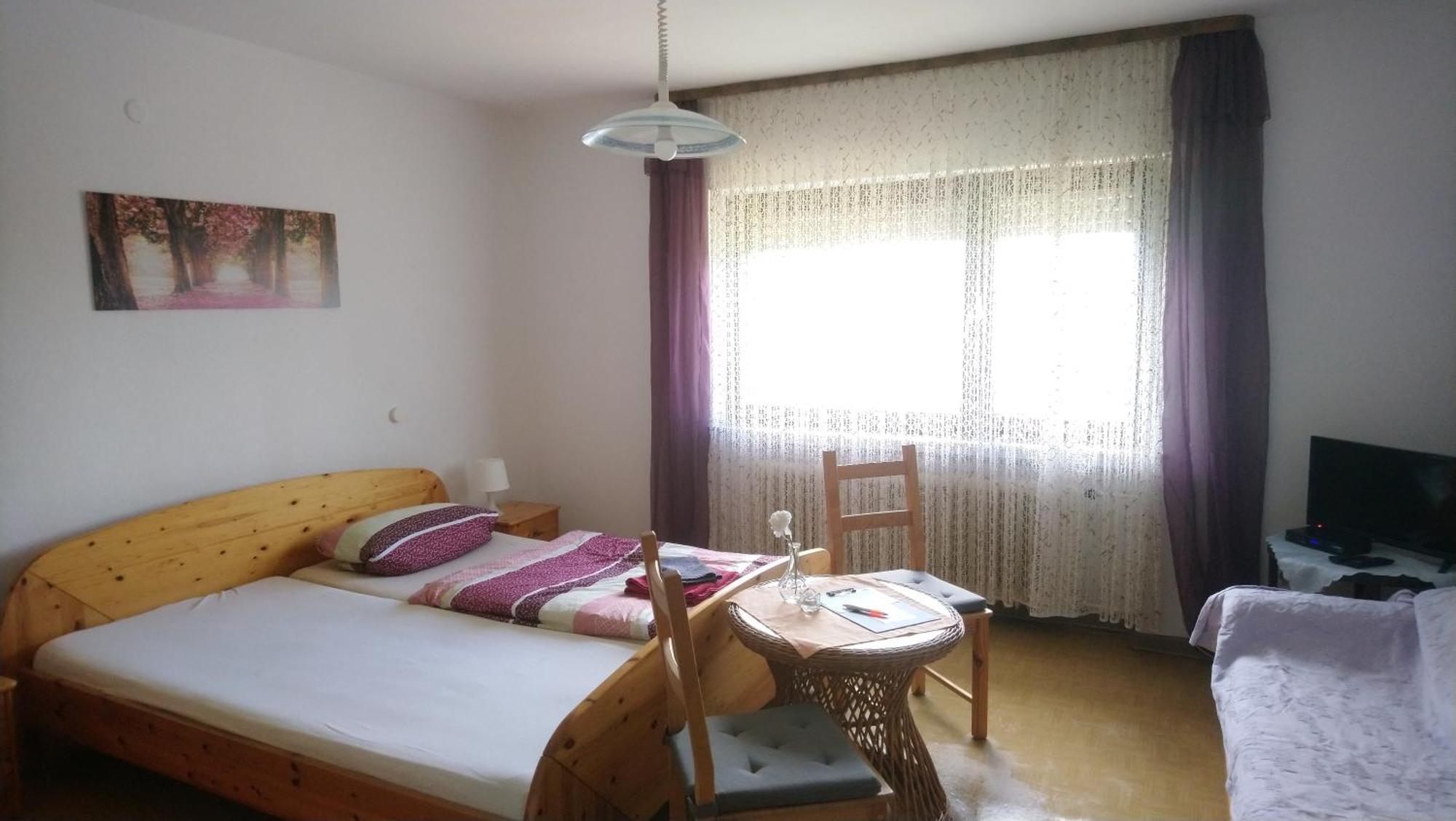 Gaestehaus Burgwald-Trekking Mittelsimtshausen Habitación foto